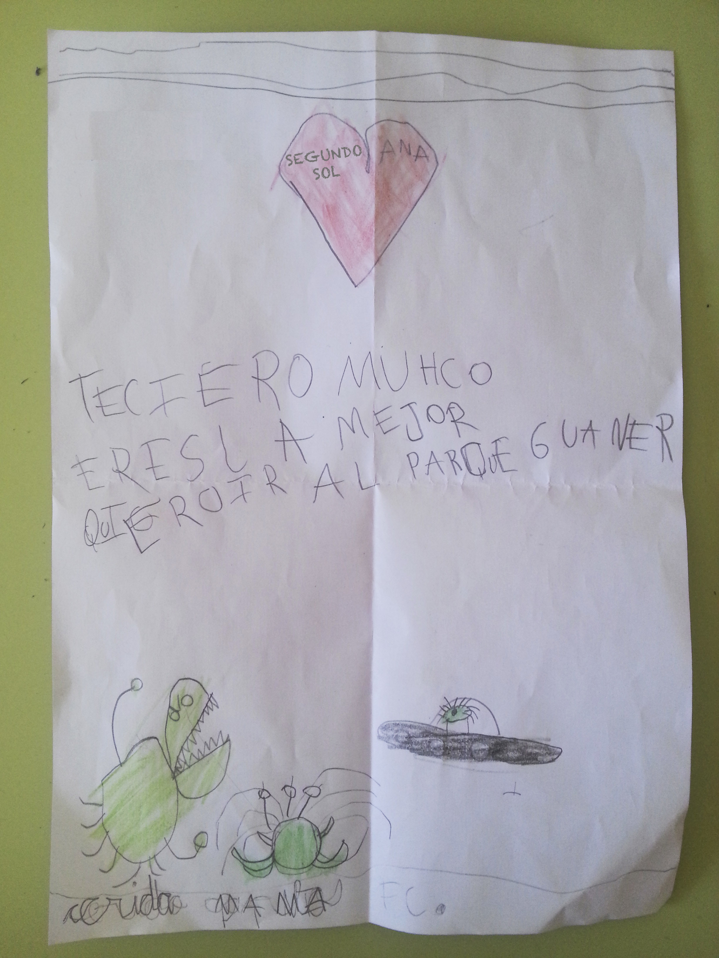 Traducción: "Te quiero mucho, Mamá, eres la mejor: quiero ir al Parque Warner" ¿Casualidad? No lo creo...